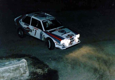 Henri Toivonen - Sergio Cresto
54º Rallye Automobile de Monte-Carlo 1986. Lancia Delta S4 (A6 37616). Clasificado 1º.

Del 18 al 24 de Enero, Monte-Carlo.
Superficie: asfalto - nieve.

El Rally tenía un total de 3984.00 km de los que 881.20 km divididos en 36 tramos eran especiales.

Tomaron la salida 156 equipos, finalizaron 65.@
Palabras clave: Lancia;grupo_b;Henri_Toivonen;Delta;S4;Montecarlo;1986;Sergio_Cresto