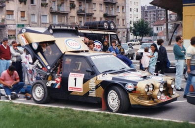 Asistencia del Equipo Grifone Esso en el 23º Rallye Internacional Principe de Asturias 1986
En el Lancia Delta S4 (TO-77891E) de Fabrizio Tabaton - Luciano Tedeschini. Clasificado 1º.

Del 19 al 21 de Septiembre, Oviedo, España.
Superficie: asfalto.

El Rally tenia un total de 293.70 km cronometrados divididos en 24 tramos especiales.

Tomaron la salida 57 equipos, finalizaron 34.@
Palabras clave: ;Luciano_Tedeschini;Lancia;Delta;S4;Asturias;Grupo_B;1986;Asistencias;España;Spain
