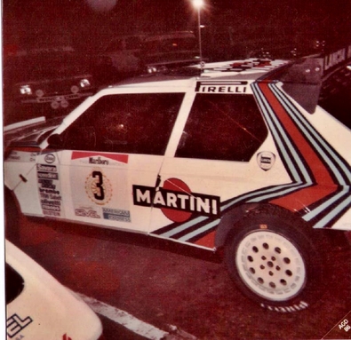 Markku Alén - Ilkka Kivimäki
6º Marlboro Rally de Argentina 1986. Lancia Delta S4 (TO 90680E). Clasificado 2º.

Del 6 al 9 de Agosto, Buenos Aires - Cordoba, Argentina.
Superficie: tierra.

El Rally tenia un total de 2072.00 km de los que 624.35 km divididos en 27 tramos eran especiales, (una de ellas fue cancelada SS19 Tanti - Cuchilla Nevada de 30.59 km).

Tomaron la salida 150 equipos, finalizaron 50.@
Palabras clave: Markku_Alen;Grupo_B;Lancia;Delta;Argentina;1986;Parque_Cerrado