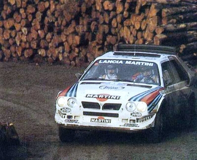 Markku Alén - Ilkka Kivimaki
35º Lombard RAC Rally 1986. Lancia Delta S4 (TO 19737F). Clasificado 2º.

Del 16 al 19 de Noviembre, Bath, Inglaterra.
Superficie: Tierra.

El Rally un total de 2537.93 km de los que 515.04 km divididos en 45 tramos eran especiales.

Tomaron la salida 149 equipos, finalizaron 83.@
Palabras clave: Markku_Alen;Grupo_B;Lancia;Delta;S4;Gran_Bretaña;1986;RAC_Rally;Inglaterra