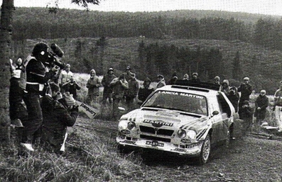 Markku Alén - Ilkka Kivimaki
35º Lombard RAC Rally 1986. Lancia Delta S4 (TO 19737F). Clasificado 2º.

Del 16 al 19 de Noviembre, Bath, Inglaterra.
Superficie: Tierra.

El Rally un total de 2537.93 km de los que 515.04 km divididos en 45 tramos eran especiales.

Tomaron la salida 149 equipos, finalizaron 83.@
Palabras clave: Markku_Alen;Grupo_B;Lancia;Delta;S4;Inglaterra;1986;Lombard_RAC_Rally