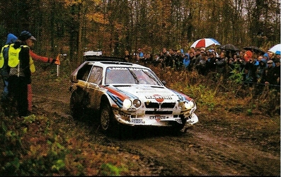 Markku Alén - Ilkka Kivimaki
35º Lombard RAC Rally 1986. Lancia Delta S4 (TO 19737F). Clasificado 2º.

Del 16 al 19 de Noviembre, Bath, Inglaterra.
Superficie: Tierra.

El Rally un total de 2537.93 km de los que 515.04 km divididos en 45 tramos eran especiales.

Tomaron la salida 149 equipos, finalizaron 83.@
Palabras clave: Markku_Alen;Grupo_B;Lancia;Delta;S4;Inglaterra;1986;Lombard_RAC_Rally