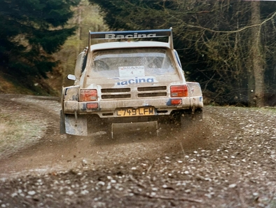 Jimmy McRae - Ian Gringod
22º Fram Filters Welsh International Rally 1986. Austin MG Metro 6R4 (C749 LFM). Clasificado 2º.

Del 3 al 4 de Mayo, Cardiff, Gales, Reino Unido
Superficie: tierra - asfalto.

El Rally constaba de 38 tramos cronometrados, desconocemos la totalidad de kilómetros.

Tomaron la salida 124 equipos, finalizaron 67.@
Palabras clave: Jimmy_McRae;Austin;Metro;Grupo_B;MG;Welsh_Rally;1986