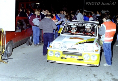 Carlos Sainz Cenamor - Antonio Boto
22º Rally Catalunya 1986. Renault 5 Maxiturbo (VA-4650-M). Clasificado 2º. 

Del 23 al 26 de Octubre, Barcelona, Catalunya, España.
Superficie: asfalto.

El Rally tenia un total de 1246.00 km de los que 417.00 km divididos en 30 tramos eran especiales.

Tomaron la salida 84 equipos, finalizaron 49.@

© Joan Al
@
Palabras clave: ;Renault;Maxiturbo;grupo_B;Catalunya;1986;España;Spain