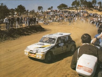 Carlos Sainz Cenamor - Antonio Boto
34º Rally Costa Brava 1986. Renault 5 Maxiturbo (2-M-4747-P). Clasificado 2º.
Foto en el tramo: Lloret Verd.

Del 21 al 23 de Febrero, Lloret de Mar, Girona, Catalunya, España.
Superficie: asfalto - tierra.

El Rally tenia un total de 1293.91 Km de los que 557.07 Km divididos en 29 tramos eran especiales.

Se inscribieron 110 equipos, tomaron la salida 94, finalizaron 30.@
Palabras clave: Carlos_Sainz;Antonio_Boto;Renault;Maxiturbo;grupo_B;Costa_Brava;1986