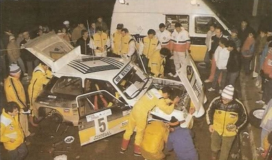 Asistencia en el 34º Rally Costa Brava 1986
En el Renault 5 Maxiturbo (2-M-4747-P) de Carlos Sainz - Antonio Boto, clasificado 2º.

Del 21 al 23 de Febrero, Lloret de Mar, Girona, Catalunya, España.
Superficie: asfalto - tierra.

El Rally tenia un total de 1293.91 Km de los que 557.07 Km divididos en 29 tramos eran especiales.

Se inscribieron 110 equipos, tomaron la salida 94, finalizaron 30.@
Palabras clave: ;Renault;Maxiturbo;grupo_B;Costa_Brava;1986;Asistencias