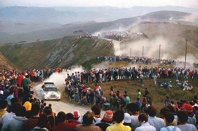 Dario Cerrato - Giuseppe Cerri
28º Rally Sanremo 1986. Lancia Delta S4 (TO 90679E). Clasificado 2º.

Equipo Peugeot descalificado
El tercer dí­a del Rally se examinó el Peugeot y se decreto que las aletas de la parte de abajo eran en realidad faldillas. Las faldillas habí­an sido prohibidas después del Córcega, y a pesar de que los coches habí­an pasado las verificaciones pre-rally, se excluyeron todos los Peugeot de inmediato. Peugeot llevó el asunto a la FISA en diciembre, y decidió que la exclusión era ilegal.

Todos los puntos del Rally para el Campeonato se anularon, por eso Sanremo de 1986 no pudo considerarse una prueba de WRC, y por eso Markku Alén fue Campeón del Mundo durante tan solo 10 dí­as.

Del 13 al 17 de Octubre, Sanremo, Imperia, Italia.
Superficie: asfalto - tierra.

El Rally tenía un total de 2148.69 Km de los que 532.60 Km divididos en 40 tramos eran especiales (2 de ellos fueron cancelados SS8 Santa Luce de 12.30 Km y SS22 La Sela 2 de 10.15 Km).

Tomaron la salida 118 equipos, finalizaron 38.
@

Palabras clave: Dario_Cerrato;Lancia;Delta;Sanremo;Grupo_B;1986