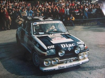 François Chatriot - Michel Périn
30º Tour de Corse 1986. Renault 5 Maxi Turbo (27 FJE 759). Clasificado 2º.

Del 1 al 3 de Mayo, Ajaccio, Córcega, Francia.
Superficie: asfalto.
El Rally tenia un total de 1551.00 km de los que 1122.34 km divididos en 30 tramos eran especiales. (4 de ellos fueron cancelados. SS12 Figarella - Cardo de 15.75 Km, SS18 Corte - Taverna de 26.84 Km, SS19 Moltifao - Speloncato de 38.16 Km y SS20 Corbara - Calenzana de 23.69 Km. Los 3 últimos por el fatal accidente de Henri y Sergio).
Tomaron la salida 122 equipos, finalizaron 31.

En esta edición habí­an 5 tramos de 50 o mas Km cronometrados, SS7 Cozzano - Col de la Serra de 50.84, SS8 Muracciole - Abbazia de 50.00, SS10 Pont d'Altiani - Pont St Laurent de 56.01, SS14 Prunelli - San Pancrazio de 55.67 y SS17 Campe Militaire - Corte de 58.14. Uno de mas de 70 km, SS23 Saint Roch - Suaricchio de 78.19, y otro, el último, SS30 Liamone - Suaricchio de 83.16 Km.

Aquí dejo los kilómetros de cada uno de los 30 tramos del Rally:

1ª ETAPA (01-Mayo-1986)
SS1 Verghia - Pont de la Masina de 38.09 km
SS2 Sainte Marie Sicche - Moca 1 de 23.96 km
SS3 Petreto - Aullene 1 de 20.03 km
SS4 Zerubia - Santa Giulia de 30.60 km
SS5 Sartene - Zonza de 44.23 km
SS6 Aullene - Zicavo de 25.59 km
SS7 Cozzano - Col de la Serra de 50.84 km
SS8 Muracciole - Abbazia de 50.00 km
SS9 Campo al Quarcio - Ponte de Noceta de 33.77 km
SS10 Pont d'Altiani - Pont St Laurent de 56.01 km
SS11 Ponte Rosso - Borgo de 42.29 km

TOTAL ETAPA 415.41 km

2ª ETAPA (02 Mayo-1986)
SS12 Figarella - Cardo (cancelado) de 15.75 km
SS13 Saint Florent - Col de San Stefano de 26.81 km
SS14 Prunelli - San Pancrazio de 55.67 km
SS15 Folelli - Santa Lucia di Moriani de 18.49 km
SS16 Moriani Plage - Orsoni de 20.10 km
SS17 Campe Militaire Corte de 58.14 km
SS18 Corte - Taverna (cancelado) de 26.84 km
SS19 Moltifao - Speloncato (cancelado) de 38.16 km
SS20 Corbara - Calenzana (cancelado) de 23.69 km

TOTAL ETAPA 283.65 km

3ª ETAPA (03-Mayo-1986)
SS21 Norte Dame de la Serra - Pont du Fango de 28.77 km
SS22 Fango - Ota de 48.59 km
SS23 Saint Roch - Suaricchio de 78.19 km
SS24 Tavera - Pont de Mezzana de 30.57 km
SS25 Sainte Marie Sicche - Moca 2 de 23.96 km
SS26 Petreto - Aullene 2 de 20.03 km
SS27 Sorbollano - Santa Giulia de 35.59 km
SS28 Calvese - Agosta Plage de 38.69 km
SS29 Plaine de Peri - Capiglioli de 35.73 km
SS30 Liamone - Suaricchio 83.16 km

TOTAL ETAPA 423.28 km.
SUMANDO LAS TRES ETAPAS, ESTAMOS HABLANDO DE 1122.34 KM CRONOMETRADOS... UNA SALVAJADA...
@
Palabras clave: François_Chatriot;Michel_Périn;Renault;Maxi;Turbo;Grupo_B;Còrcega;1986