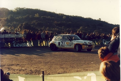 Philippe Touren - Albert Neyron
29º Critérium des Cévennes 1986. Renault 5 MaxiTurbo (5555 SP 30). Clasificado 2º.

Del 8 al 9 de Noviembre, Montpellier, Francia.
Superficie: asfalto con un total de 277.90 km divididos en 17 tramos cronometrados.
(Uno de ellos fue cancelado SS4 Le Vigan - St-Bresson de 14.30 km)

Tomaron la salida 198 equipos, finalizaron 87.@
Palabras clave: ;Renault;Maxiturbo;Grupo_B;1986;Criterium_Cevennes