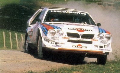 Markku Alén - Ilkka Kivimäki
16º AWA Clarion Rally de Nueva Zelanda 1986. Lancia Delta S4 (TO 90679E). Clasificado 2º.

Del 5 al 8 de Julio, Auckland, Nueva Zelanda.
Superficie: tierra.

El Rally tenia un total de 1980 km de los que 597.76 km divididos en 35 tramos eran especiales, (uno de ellos fue cancelado SS26 Kawerau Forest de 26.73 Km).

Se inscribieron 55 equipos, tomaron la salida 52, finalizaron 40.@
Palabras clave: Markku_Alen;Ilkka_Kivimaki;Lancia;Delta;S4;Nueva_Zelanda;1986;Grupo_B