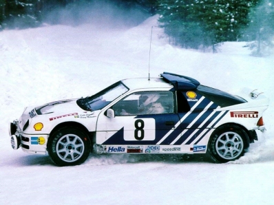 Karl-Erik (Kalle) Grundel - Benny Melander
36º Internacional Suecia Rally 1986. Ford RS200 (B200 Y00). Clasificado 3º.

Del 14 al 16 de Febrero, Karlstad, Suecia.
Superficie: nieve - hielo.

El Rally tenia un total de 1670.00 km de los que 556.79 km divididos en 30 tramos eran especiales.

Tomaron la salida 107 equipos, finalizaron 62.@
Palabras clave: Kalle_Grundel;Ford;Grupo_B;Suecia;1986;nieve