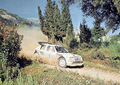 Bruno Saby - Jean-François Fauchille
33º Acropolis Rally 1986. Peugeot 205 Turbo 16 E2 (290 FPF 75). Clasificado 3º.

Del 2 al 4 de Junio, Atenas, Grecia.
Superficie: tierra.

El Rally tení­a un total de 1890.00 km de los que 572.13 km divididos en 46 tramos eran especiales (8 de ellas fueron cancelados SS8, SS9, SS10, SS14, SS16, SS21, SS36 y SS45)

Tomaron la salida 101 equipos, finalizaron 34.@
Palabras clave: ;Peugeot;Turbo;Grupo_B;Acropolis;Grecia;1986