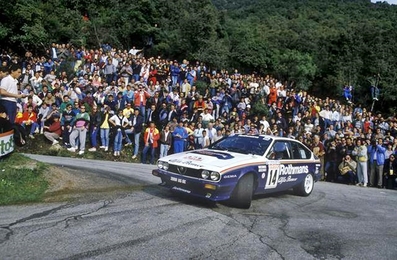 Yves Loubet - Jean-Marc Andrié
30º Rally Tour de Corse - Rallye de France 1986. Alfa Romeo GTV6 (2888 US 06). Clasificado 3º.

Del 1 al 3 de Mayo, Ajaccio, Córcega, Francia.
Superficie: asfalto.
El Rally tenia un total de 1551.00 km de los que 1122.34 km divididos en 30 tramos eran especiales. (4 de ellos fueron cancelados. SS12 Figarella - Cardo de 15.75 Km, SS18 Corte - Taverna de 26.84 Km, SS19 Moltifao - Speloncato de 38.16 Km y SS20 Corbara - Calenzana de 23.69 Km. Los 3 últimos por el fatal accidente de Henri y Sergio).
Tomaron la salida 122 equipos, finalizaron 31.

En esta edición habí­an 5 tramos de 50 o mas Km cronometrados, SS7 Cozzano - Col de la Serra de 50.84, SS8 Muracciole - Abbazia de 50.00, SS10 Pont d'Altiani - Pont St Laurent de 56.01, SS14 Prunelli - San Pancrazio de 55.67 y SS17 Campe Militaire - Corte de 58.14. Uno de mas de 70 km, SS23 Saint Roch - Suaricchio de 78.19, y otro, el último, SS30 Liamone - Suaricchio de 83.16 Km.

Aquí dejo los kilómetros de cada uno de los 30 tramos del Rally:

1ª ETAPA (01-Mayo-1986)
SS1 Verghia - Pont de la Masina de 38.09 km
SS2 Sainte Marie Sicche - Moca 1 de 23.96 km
SS3 Petreto - Aullene 1 de 20.03 km
SS4 Zerubia - Santa Giulia de 30.60 km
SS5 Sartene - Zonza de 44.23 km
SS6 Aullene - Zicavo de 25.59 km
SS7 Cozzano - Col de la Serra de 50.84 km
SS8 Muracciole - Abbazia de 50.00 km
SS9 Campo al Quarcio - Ponte de Noceta de 33.77 km
SS10 Pont d'Altiani - Pont St Laurent de 56.01 km
SS11 Ponte Rosso - Borgo de 42.29 km

TOTAL ETAPA 415.41 km

2ª ETAPA (02 Mayo-1986)
SS12 Figarella - Cardo (cancelado) de 15.75 km
SS13 Saint Florent - Col de San Stefano de 26.81 km
SS14 Prunelli - San Pancrazio de 55.67 km
SS15 Folelli - Santa Lucia di Moriani de 18.49 km
SS16 Moriani Plage - Orsoni de 20.10 km
SS17 Campe Militaire Corte de 58.14 km
SS18 Corte - Taverna (cancelado) de 26.84 km
SS19 Moltifao - Speloncato (cancelado) de 38.16 km
SS20 Corbara - Calenzana (cancelado) de 23.69 km

TOTAL ETAPA 283.65 km

3ª ETAPA (03-Mayo-1986)
SS21 Norte Dame de la Serra - Pont du Fango de 28.77 km
SS22 Fango - Ota de 48.59 km
SS23 Saint Roch - Suaricchio de 78.19 km
SS24 Tavera - Pont de Mezzana de 30.57 km
SS25 Sainte Marie Sicche - Moca 2 de 23.96 km
SS26 Petreto - Aullene 2 de 20.03 km
SS27 Sorbollano - Santa Giulia de 35.59 km
SS28 Calvese - Agosta Plage de 38.69 km
SS29 Plaine de Peri - Capiglioli de 35.73 km
SS30 Liamone - Suaricchio 83.16 km

TOTAL ETAPA 423.28 km.
SUMANDO LAS TRES ETAPAS, ESTAMOS HABLANDO DE 1122.34 KM CRONOMETRADOS... UNA SALVAJADA...@
Palabras clave: Yves_Loubet;Alfa_Romeo;Alfa_Romeo;Corcega;1986;Corse