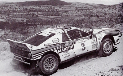 Markku Alén - Ilkka Kivimaki
34º Marlboro Safari Rally Kenya 1986. Lancia Rally 037 (TO W67768). Clasificado 3º.

Del 29 de Marzo al 2 de Abril, Nairobi, Kenya, África.
Superficie: tierra.

El Rally tenia un total de 4.190 km con 63 controles horarios.

Tomaron la salida 69 equipos, finalizaron 16.@
Palabras clave: Markku_Alen;Lancia;Grupo_B;Safari;1986