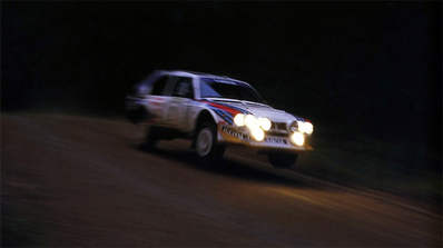 Markku Alén - Ilkka Kivimäki
36º 1000 Lakes Rally 1986. Lancia Delta S4 (TO-90681E). Clasificado 3º.

De SS1 a SS34, dominó el Rally Markku Alen con el Lancia Delta S4, pero una pequeña salida de pista le hizo perder un tiempo imposible de recuperar hasta el final del mismo (total SS48) quedando 3º.
2º quedó Juha Kankkunen compañero de Equipo de Timo Salonen.

Del 5 al 7 de Septiembre, Jyväskylä, Finlandia.
Superficie: tierra.

El Rally tenia un total de 1344.89 km de los que 389.97 km divididos en 48 tramos eran especiales, (una de ellas fue cancelada SS8 Savo de 8.11 Km).

Se inscribieron 169 equipos, tomaron la salida 164, finalizaron 81.
@
Palabras clave: Markku_Alen;Lancia;Delta;S4;Grupo_B;Finlandia;1986;