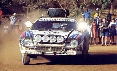 Markku Alén - Ilkka Kivimaki
34º Marlboro Safari Rally Kenya 1986. Lancia Rally 037 (TO W67768). Clasificado 3º.

Del 29 de Marzo al 2 de Abril, Nairobi, Kenya, África.
Superficie: tierra.

El Rally tenia un total de 4.190 km con 63 controles horarios.

Tomaron la salida 69 equipos, finalizaron 16.@
Palabras clave: Markku_Alen;Ilkka_Kivimaki;Lancia;Grupo_B;Safari;1986