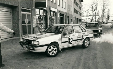 Mikael Ericsson - Reinhard Michel
36º Internacional Suecia Rally 1986. Audi 90 Quattro (DYX 229). Clasificado 4º.

Del 14 al 16 de Febrero, Karlstad, Suecia.
Superficie: nieve - hielo.

El Rally tenia un total de 1670.00 km de los que 556.79 km divididos en 30 tramos eran especiales.

Tomaron la salida 107 equipos, finalizaron 62.@
Palabras clave: ;Mazda;Suecia;Audi;Quattro;1986