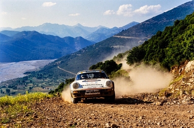 Saeed Al-Hajri - John Spiller
33º Acropolis Rally 1986. Porsche 911 SC RS (A815 CCF). Clasificado 4º.

Del 2 al 4 de Junio, Atenas, Grecia.
Superficie: tierra.

El Rally tení­a un total de 1890.00 km de los que 572.13 km divididos en 46 tramos eran especiales (8 de ellas fueron cancelados SS8, SS9, SS10, SS14, SS16, SS21, SS36 y SS45)

Tomaron la salida 101 equipos, finalizaron 34.@
Palabras clave: ;Porsche;Grupo_B;Acropolis;Grecia;1986