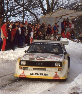 Walter Röhrl - Christian Geistdörfer
54º Rallye Automobile de Monte-Carlo 1986. Audi Sport Quattro S1 E2 (IN-NL 23). Clasificado 4º.

Del 18 al 24 de Enero, Monte-Carlo.
Superficie: asfalto - nieve.

El Rally tenía un total de 3984.00 km de los que 881.20 km divididos en 36 tramos eran especiales.

Tomaron la salida 156 equipos, finalizaron 65.@
Palabras clave: Walter_Röhrl;Audi;Quattro;Sport;Montecarlo;Nieve;1986;grupo_B