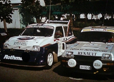 Parque Cerrado del 15º Marlboro Günaydin Turkish Rally 1986
A la izquierda:
9# MG Metro 6R4 (C727 DYL) de Ali Karacan - Ünlü Canc, clasificado 5º.
Rothmans Playboy Racing

A la derecha:
8# Renault 5 Turbo (KR-96-55) de Csaba Budai - Ferenc Lajos, abandonó.

Del 27 al 29 de Junio, Istanbul.
Superficie: tierra.

Desconocemos los kilómetros tanto totales como cronometrados de los que constaba la prueba.

Tomaron la salida 53 equipos, finalizaron 19.
@
Palabras clave: Renault;Metro;Gunaydin;1986;Grupo_B