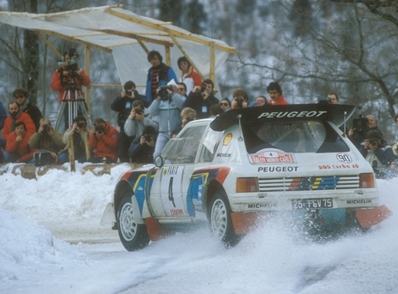 Juha Kankkunen - Juha Piironen
54º Rallye Automobile de Monte-Carlo 1986. Peugeot 205 Turbo 16 E2 (25 FGV 75). Clasificado 5º.

Del 18 al 24 de Enero, Monte-Carlo.
Superficie: asfalto - nieve.

El Rally tenía un total de 3984.00 km de los que 881.20 km divididos en 36 tramos eran especiales.

Tomaron la salida 156 equipos, finalizaron 65.@
Palabras clave: ;Peugeot;T16;Montecarlo;Grupo_B;nieve;1986;Nieve