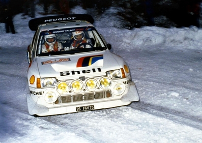 Bruno Saby - Jean-François Fauchille
54º Rallye Automobile de Monte-Carlo 1986. Peugeot 205 Turbo 16 E2 (26 FGV 75). Clasificado 6º.

Del 18 al 24 de Enero, Monte-Carlo.
Superficie: asfalto - nieve.

El Rally tenía un total de 3984.00 km de los que 881.20 km divididos en 36 tramos eran especiales.

Tomaron la salida 156 equipos, finalizaron 65.@
Palabras clave: ;Peugeot;Turbo;Montecarlo;1986;nieve