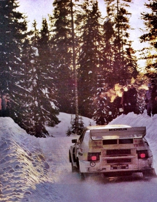 Jean-Claude Andruet - Annick Peuvergne
36º Internacional Suecia Rally 1986. Citröen BX4TC. Clasificado 6º.

Del 14 al 16 de Febrero, Karlstad, Suecia.
Superficie: nieve - hielo.

El Rally tenia un total de 1670.00 km de los que 556.79 km divididos en 30 tramos eran especiales.

Tomaron la salida 107 equipos, finalizaron 62.@
Palabras clave: ;Citroen;BX4TC;Suecia;1986;Grupo_B;nieve