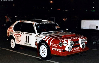 Paolo Alessandrini - Alessandro Alessandrini
21º Olympus Rally 1986. Lancia Delta S4 (TO 90680E). Clasificado 6º.

Última aparición Oficial de los coches Grupo B en una prueba válida para el Mundial de Rallys.

De 4 al 7 de Diciembre, Tacoma - Tumwater, Washington, Estados Unidos.
Superficie: tierra.

El Rally tenía un total de 540.65 km cronometrados divididos en 40 tramos especiales (uno de ellos fue cancelado SS6 Taylor Towne de 14.76 km).

Tomaron la salida 50 equipos, finalizaron 25.@
Palabras clave: Lancia;Delta;Olympus;USA;Grupo_B;1986;Parque_Cerrado;EE.UU
