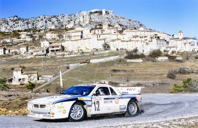 Salvador Servià i Costa  - Jordi Sabater
54º Rallye Automobile de Monte-Carlo 1986. Lancia Rally 037 (TO Y67908). Clasificado 7º y 1º sin tracción total.

Del 18 al 24 de Enero, Monte-Carlo.
Superficie: asfalto - nieve.

El Rally tenía un total de 3984.00 km de los que 881.20 km divididos en 36 tramos eran especiales.

Tomaron la salida 156 equipos, finalizaron 65.@
Palabras clave: Salvador_Servia;Lancia;Rally;Montecarlo;1986;Grupo_B