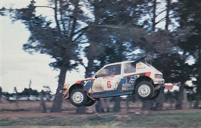 Shekhar Mehta - Rob Combes
34º Marlboro Safari Rally 1986. Peugeot 205 Turbo 16 E2 (290 FPF 75). Clasificado 8º.

Del 29 de Marzo al 2 de Abril, Nairobi, Kenya, África.
Superficie: tierra.

El Rally tenia un total de 4.190 km con 63 controles horarios.

Tomaron la salida 69 equipos, finalizaron 16.@
Palabras clave: Shekhar_Mehta;Peugeot;Grupo_B;Turbo;Safari;1986