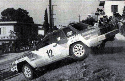 Giorgios Moschous - Dimitris Vazakas
33º Acropolis Rally 1986. Nissan 240RS (EA ID 16430). Clasificado 8º.

Del 2 al 4 de Junio, Atenas, Grecia.
Superficie: tierra.

El Rally tení­a un total de 1890.00 km de los que 572.13 km divididos en 46 tramos eran especiales (8 de ellas fueron cancelados SS8, SS9, SS10, SS14, SS16, SS21, SS36 y SS45)

Tomaron la salida 101 equipos, finalizaron 34.@
Palabras clave: Nissan;Grupo_B;Grecia;Acropolis;1986
