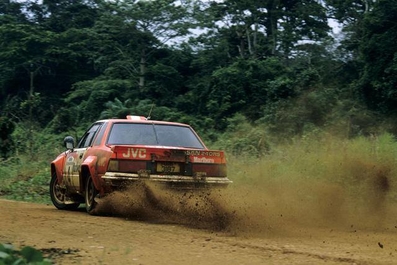Alain Ambrosino - Daniel Le Saux
18º Rallye Cote d'Ivoire 1986. Nissan 240RS (GiW 3187). Clasificado 8º.

Del 24 al 27 de Septiembre, Yamoussoukro, Costa de Marfil.
Superficie: tierra.

El Rally tenia un total de 3763 km con 73 controles horarios.

Tomaron la salida 49 equipos, finalizaron 11.@
Palabras clave: Nissan;Costa_Marfil;Grupo_B;1986