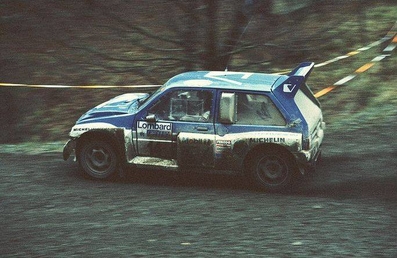 David Llewellin - Phil Short
35º Lombard RAC Rally 1986. MG Metro 6R4 (D750 PDM). Clasificado 9º.

Del 16 al 19 de Noviembre, Bath, Inglaterra.
Superficie: Tierra.

El Rally un total de 2537.93 km de los que 515.04 km divididos en 45 tramos eran especiales.

Tomaron la salida 149 equipos, finalizaron 83.@
Palabras clave: ;Phil_Short;MG;Metro;Gran_Bretaña;1986;Grupo_B;RAC_Rally;Inglaterra