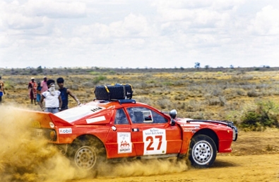 Johnny Hellier - David Williamson
34º Marlboro Safari Rally Kenya 1986. Lancia Rally 037 (KXK 328). Clasificado 10º.

Del 29 de Marzo al 2 de Abril, Nairobi, Kenya, África.
Superficie: tierra.

El Rally tenia un total de 4.190 km con 63 controles horarios.

Tomaron la salida 69 equipos, finalizaron 16.@
Palabras clave: Lancia;Rally;Safari;1986;Grupo_B