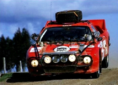 Johnny Hellier - David Williamson
34º Marlboro Safari Rally Kenya 1986. Lancia Rally 037 (KXK 328). Clasificado 10º.

Del 29 de Marzo al 2 de Abril, Nairobi, Kenya, África.
Superficie: tierra.

El Rally tenia un total de 4.190 km con 63 controles horarios.

Tomaron la salida 69 equipos, finalizaron 16.@
Palabras clave: Lancia;Rally;Safari;1986;grupo_B