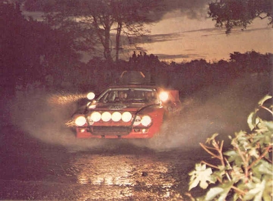 Johnny Hellier - David Williamson
34º Marlboro Safari Rally Kenya 1986. Lancia Rally 037 (KXK 328). Clasificado 10º.

Del 29 de Marzo al 2 de Abril, Nairobi, Kenya, África.
Superficie: tierra.

El Rally tenia un total de 4.190 km con 63 controles horarios.

Tomaron la salida 69 equipos, finalizaron 16.@
Palabras clave: ;Lancia;Rally;Safari;1986;grupo_B