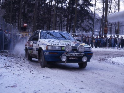 José Close - Bruno Bodarwe
29º Boucles de Spa 1986. Toyota Corolla GT. Clasificado 11º.
Tomaron la salida 66 equipos, finalizaron 41.@
Palabras clave: Boucles_Spa;Toyota;Corolla;1986;Nieve