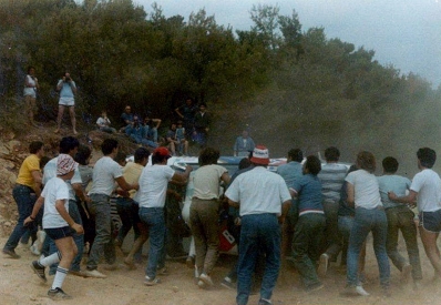 Manolis Panagiotopoulos - Nikos Generalis
33º Acropolis Rally 1986. Toyota Corolla GT. Clasificado 16º.
Brooks Rally Team

Del 2 al 4 de Junio, Atenas, Grecia.
Superficie: tierra.

El Rally tení­a un total de 1890.00 km de los que 572.13 km divididos en 46 tramos eran especiales (8 de ellas fueron cancelados SS8, SS9, SS10, SS14, SS16, SS21, SS36 y SS45)

Tomaron la salida 101 equipos, finalizaron 34.
Palabras clave: Toyota;Corolla;Grecia;Acropolis;1986