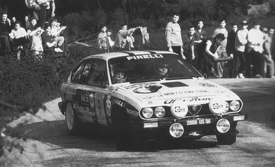 Pep Bassas - Pili Mas
10º Rallye Villa de Llanes 1986. Alfa Romeo GTV6.

El 1 de Junio, Llanes, Asturias, España.
Superficie: asfalto.

Tomaron la salida 52 equipos, finalizaron 35.@
Palabras clave: Pep_Bassas;Alfa;Romeo;GTV6;Grupo_B;Villa_Llanes;1986