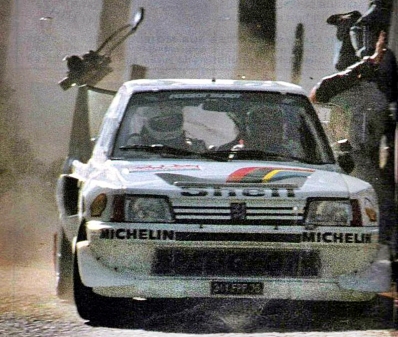 Timo Salonen - Seppo Harjanne
20º Rallye de Portugal Vinho do Porto 1986 Peugeot 205 T16 E2 (311 FPF 75).

En la foto se puede apreciar que le falta la parte trasera del coche, esto es por un toque con una cámara de televisión durante el tramo cronometrado y posterior pérdida de dicha parte por las turbulencias producidas por el aire.

Todos los equipos 