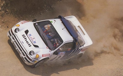 Stig Blomqvist - Bruno Berglund
33º Acropolis Rally 1986. Ford RS200 (B200 AYD). Abandonó por accidente en SS18 Arahova de 13.74 Km.

Del 2 al 4 de Junio, Atenas, Grecia.
Superficie: tierra.

El Rally tení­a un total de 1890.00 km de los que 572.13 km divididos en 46 tramos eran especiales (8 de ellas fueron cancelados SS8, SS9, SS10, SS14, SS16, SS21, SS36 y SS45)

Tomaron la salida 101 equipos, finalizaron 34.@
Palabras clave: Stig_Blomqvist;Ford;RS200;Grupo_B;Grecia;Acropolis;1986