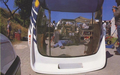 Asistencia del Equipo Ford Motor Co en el 33º Acropolis Rally 1986
En el Ford RS200 (B200 AYD) de Stig Blomqvist - Bruno Berglund. Abandonó por accidente en SS18 Arahova de 13.74 Km.

Del 2 al 4 de Junio, Atenas, Grecia.
Superficie: tierra.

El Rally tení­a un total de 1890.00 km de los que 572.13 km divididos en 46 tramos eran especiales (8 de ellas fueron cancelados SS8, SS9, SS10, SS14, SS16, SS21, SS36 y SS45)

Tomaron la salida 101 equipos, finalizaron 34.@
Palabras clave: Stig_Blomqvist;Ford;RS200;Grupo_B;Grecia;Acropolis;1986;Asistencias