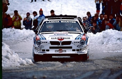 Markku Alén - Ilkka Kivimaki
54º Rallye Automobile de Monte-Carlo 1986. Lancia Delta S4 (A6 37617). Abandonó por el árbol de levas en SS16 St Nazaire le Desert de 23.70 Km.

Del 18 al 24 de Enero, Monte-Carlo.
Superficie: asfalto - nieve.

El Rally tenía un total de 3984.00 km, de los que 881.20 km divididos en 36 tramos eran especiales.

Tomaron la salida 156 equipos, finalizaron 65.@
Palabras clave: Markku_Alen;Lancia;Montecarlo;Grupo_B;Delta;S4;1986