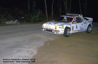 Antonio Zanini Sans - Josep Autet
34º Rally Costa Brava 1986. Ford RS200. Abandonópor fuga de combustible.

Del 21 al 23 de Febrero, Lloret de Mar, Girona, Catalunya, España.
Superficie: asfalto - tierra. 557.00 km

El Rally tenia un total de 1293.91 Km de los que 557.07 Km divididos en 29 tramos eran especiales.

Se inscribieron 110 equipos, tomaron la salida 94, finalizaron 30.

© Roberto Gnudi
@
Palabras clave: ;Josep_Autet;Ford;RS200;grupo_B;Costa_Brava;1986