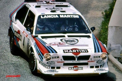 Henri Toivonen - Sergio Cresto
30º Tour de Corse 1986. Lancia Delta S4 (TO 73074E).
El 02-05-1986 sufrieron accidente mortal (D.E.P. / R.I.P.).

Del 1 al 3 de Mayo, Ajaccio, Córcega, Francia.
Superficie: asfalto.
El Rally tenia un total de 1551.00 km de los que 1122.34 km divididos en 30 tramos eran especiales. (4 de ellos fueron cancelados. SS12 Figarella - Cardo de 15.75 Km, SS18 Corte - Taverna de 26.84 Km, SS19 Moltifao - Speloncato de 38.16 Km y SS20 Corbara - Calenzana de 23.69 Km. Los 3 últimos por el fatal accidente de Henri y Sergio).
Tomaron la salida 122 equipos, finalizaron 31.

En esta edición habí­an 5 tramos de 50 o mas Km cronometrados, SS7 Cozzano - Col de la Serra de 50.84, SS8 Muracciole - Abbazia de 50.00, SS10 Pont d'Altiani - Pont St Laurent de 56.01, SS14 Prunelli - San Pancrazio de 55.67 y SS17 Campe Militaire - Corte de 58.14. Uno de mas de 70 km, SS23 Saint Roch - Suaricchio de 78.19, y otro, el último, SS30 Liamone - Suaricchio de 83.16 Km.

Aquí dejo los kilómetros de cada uno de los 30 tramos del Rally:

1ª ETAPA (01-Mayo-1986)
SS1 Verghia - Pont de la Masina de 38.09 km
SS2 Sainte Marie Sicche - Moca 1 de 23.96 km
SS3 Petreto - Aullene 1 de 20.03 km
SS4 Zerubia - Santa Giulia de 30.60 km
SS5 Sartene - Zonza de 44.23 km
SS6 Aullene - Zicavo de 25.59 km
SS7 Cozzano - Col de la Serra de 50.84 km
SS8 Muracciole - Abbazia de 50.00 km
SS9 Campo al Quarcio - Ponte de Noceta de 33.77 km
SS10 Pont d'Altiani - Pont St Laurent de 56.01 km
SS11 Ponte Rosso - Borgo de 42.29 km

TOTAL ETAPA 415.41 km

2ª ETAPA (02 Mayo-1986)
SS12 Figarella - Cardo (cancelado) de 15.75 km
SS13 Saint Florent - Col de San Stefano de 26.81 km
SS14 Prunelli - San Pancrazio de 55.67 km
SS15 Folelli - Santa Lucia di Moriani de 18.49 km
SS16 Moriani Plage - Orsoni de 20.10 km
SS17 Campe Militaire Corte de 58.14 km
SS18 Corte - Taverna (cancelado) de 26.84 km
SS19 Moltifao - Speloncato (cancelado) de 38.16 km
SS20 Corbara - Calenzana (cancelado) de 23.69 km

TOTAL ETAPA 283.65 km

3ª ETAPA (03-Mayo-1986)
SS21 Norte Dame de la Serra - Pont du Fango de 28.77 km
SS22 Fango - Ota de 48.59 km
SS23 Saint Roch - Suaricchio de 78.19 km
SS24 Tavera - Pont de Mezzana de 30.57 km
SS25 Sainte Marie Sicche - Moca 2 de 23.96 km
SS26 Petreto - Aullene 2 de 20.03 km
SS27 Sorbollano - Santa Giulia de 35.59 km
SS28 Calvese - Agosta Plage de 38.69 km
SS29 Plaine de Peri - Capiglioli de 35.73 km
SS30 Liamone - Suaricchio 83.16 km

TOTAL ETAPA 423.28 km.
SUMANDO LAS TRES ETAPAS, ESTAMOS HABLANDO DE 1122.34 KM CRONOMETRADOS... UNA SALVAJADA...
@
Palabras clave: Henri_Toivonen;Sergio_Cresto;Lancia;Delta;Grupo_B;Corcega;1986;Corse