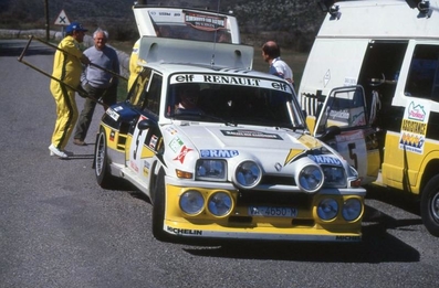 Asistencia en el 7º Rallye des Garrigues - Languedoc-Roussillon 1986
En el Renault 5 Maxiturbo (VA-4650-MA) de Carlos Sainz - Antonio Boto. Abandonó por el embrague en SS16 Saint-Bresson 2 de 34.20 Km.


Del 3 al 6 de Abril, Nimes, Francia
Superficie: asfalto

El Rally tenía un total de 501.90 km cronometrados divididos en 20 tramos especiales.

Tomaron la salida 102 equipos, finalizaron 44.@
Palabras clave: ;Renault;Maxiturbo;Grupo_B;Garrigues;1986;Asistencias