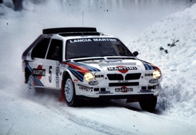 Henri Toivonen - Sergio Cresto
36º Internacional Suecia Rally 1986. Lancia Delta S4 (A6 37614). Abandonó por motor en SS12 Alvsbacka de 14 Km.

Del 14 al 16 de Febrero, Karlstad, Suecia.
Superficie: nieve - hielo.

El Rally tenia un total de 1670.00 km de los que 556.79 km divididos en 30 tramos eran especiales.

Tomaron la salida 107 equipos, finalizaron 62.@
Palabras clave: Henri_Toivonen;Sergio_Cresto;Lancia;Delta;S4;Grupo_B;Suecia;1986;nieve