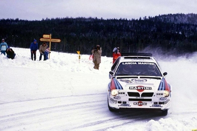 Henri Toivonen - Sergio Cresto
36º Internacional Suecia Rally 1986. Lancia Delta S4 (A6 37614). Abandonó por motor en SS12 Alvsbacka de 14 Km.

Del 14 al 16 de Febrero, Karlstad, Suecia.
Superficie: nieve - hielo.

El Rally tenia un total de 1670.00 km de los que 556.79 km divididos en 30 tramos eran especiales.

Tomaron la salida 107 equipos, finalizaron 62.@
Palabras clave: Henri_Toivonen;Sergio_Cresto;Lancia;Delta;S4;Grupo_B;Suecia;1986;nieve