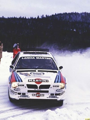 Henri Toivonen - Sergio Cresto
36º Internacional Suecia Rally 1986. Lancia Delta S4 (A6 37614). Abandonó por motor en SS12 Alvsbacka de 14 Km.

Del 14 al 16 de Febrero, Karlstad, Suecia.
Superficie: nieve - hielo.

El Rally tenia un total de 1670.00 km de los que 556.79 km divididos en 30 tramos eran especiales.

Tomaron la salida 107 equipos, finalizaron 62.@
Palabras clave: Henri_Toivonen;Sergio_Cresto;Lancia;Delta;S4;Grupo_B;Suecia;1986;nieve
