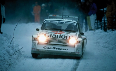 Per Eklund - Dave Whittock
36º Internacional Suecia Rally 1986. MG Metro 6R4 (C730 HOF). Abandonò por motor en SS1 Back de 4.50 Km.

Del 14 al 16 de Febrero, Karlstad, Suecia.
Superficie: nieve - hielo.

El Rally tenia un total de 1670.00 km de los que 556.79 km divididos en 30 tramos eran especiales.

Tomaron la salida 107 equipos, finalizaron 62.@
Palabras clave: ;MG;Metro;Grupo_B;Nieve;Suecia;1986